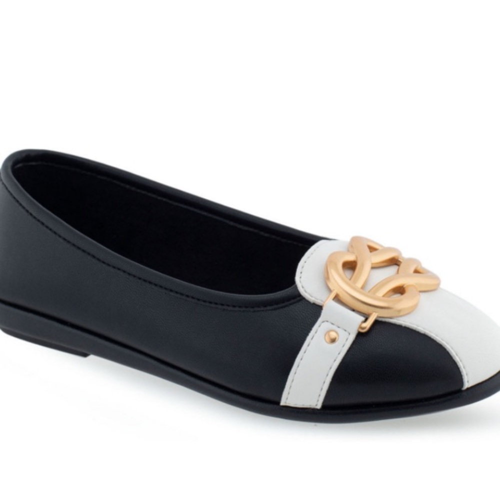 Women’s aerosoles big bet ballet flats black, white and gold size 7